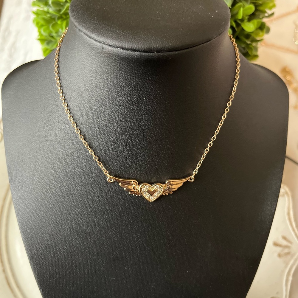 Choose 3 for $9 Fashion gold tone choker necklace with heart pendant 12” new